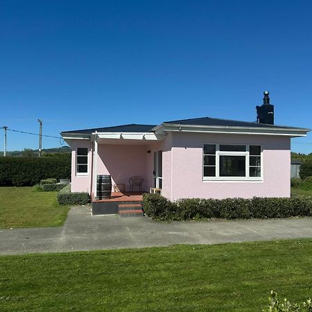 The Pink House Villa Havelock North Dış mekan fotoğraf